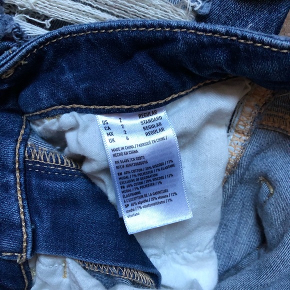 AE Super High Rise Jeans - Heavily Distressed - Picture 4 of 7